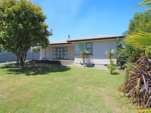 15 Merton Crescent, Pirimai