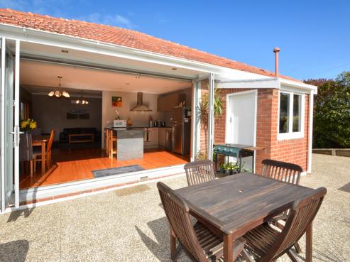 24 Elgin Road, Mornington