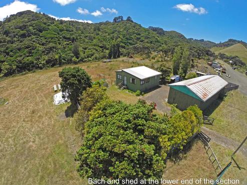 8 Kokako Grove, Bethells Beach