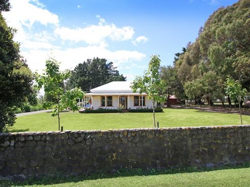 708 Mount Stewart Halcombe Road, Halcombe