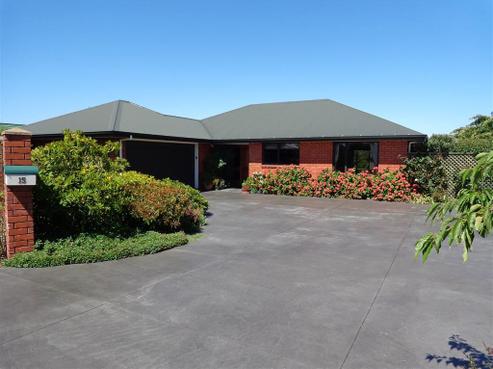 15 Devon Crescent, Darfield