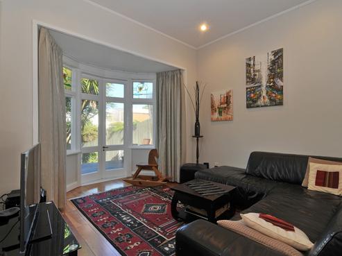 27 Maida Vale Road, Roseneath