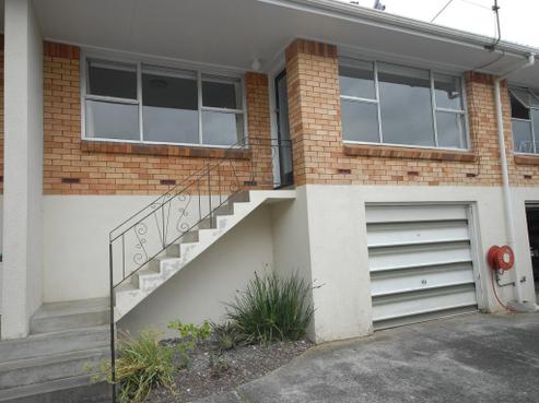 4/16 Beach Road, Castor Bay