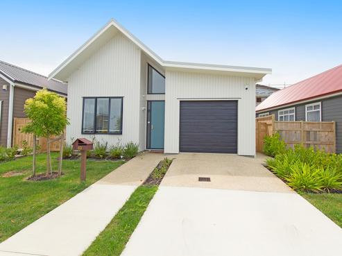 40 Cape Cod Drive, Gulf Harbour