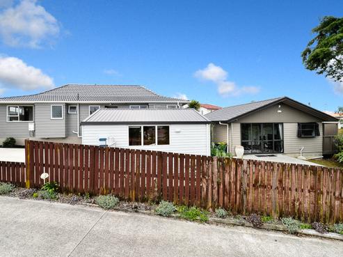 27 Pahi Place, West Harbour