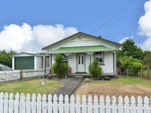 42A Valley Road, Hikurangi