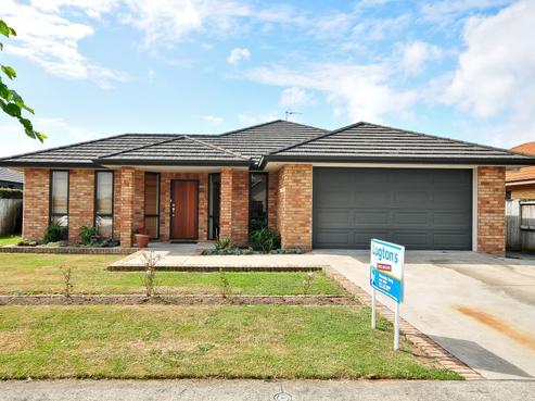 44 Wiltshire Drive, Huntington
