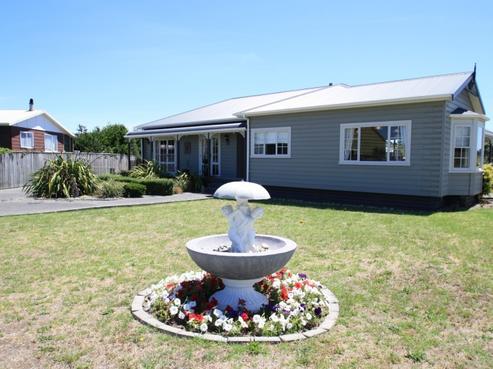 12 Taonui Street, Waitarere Beach