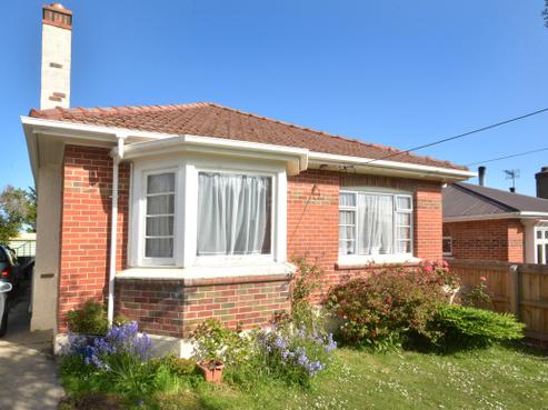 190 Pine Hill Road, Dalmore