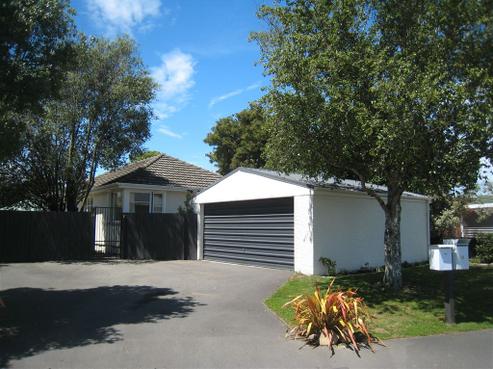 14 Larch Place, Casebrook