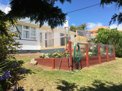 52 Leslie Street, Waitara