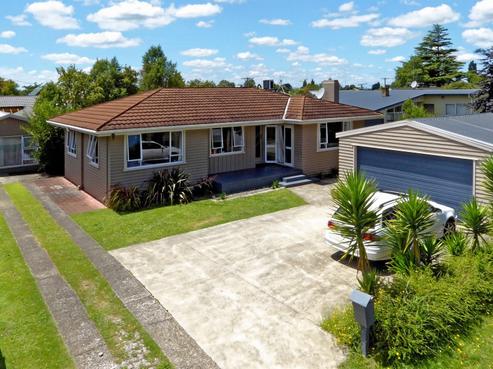 8 Dover Road, Saint Andrews