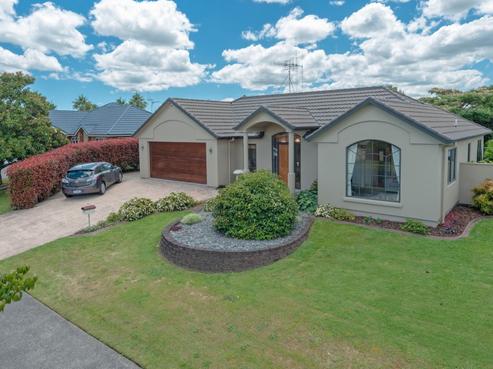 9 Cairns Crescent, Rototuna