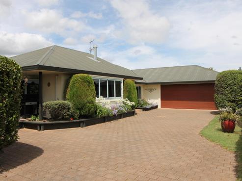 55A Taharepa Road, Hilltop