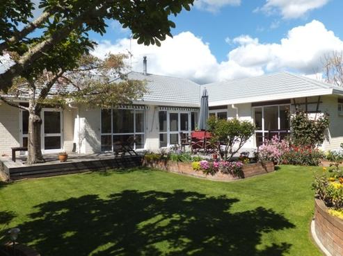 6 Manu Grove, Waikanae