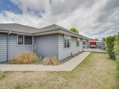 42 Bledisloe Avenue, Stoke