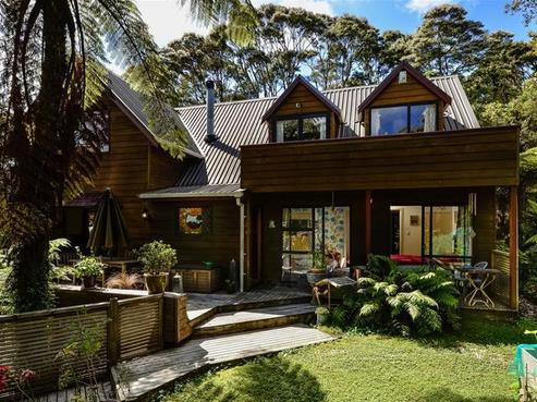 202 Mountain Road, Henderson Valley