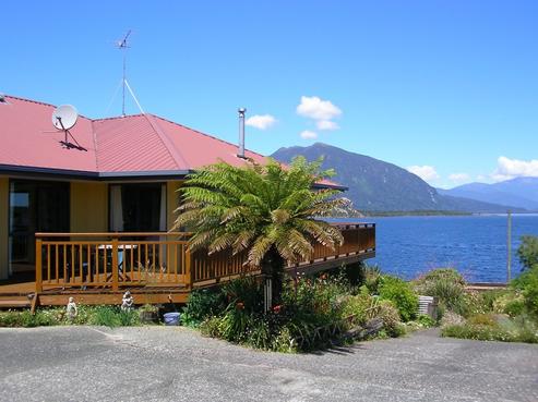 10 Koe Street, Moana / Lake Brunner