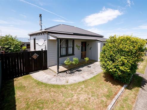 42 Wilson Street, Hawera