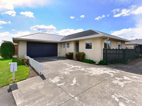 11A Honeysuckle Place, Northcote