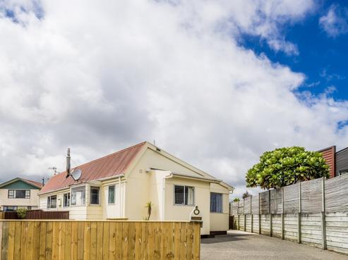 4 Arnold Grove, Paraparaumu Beach