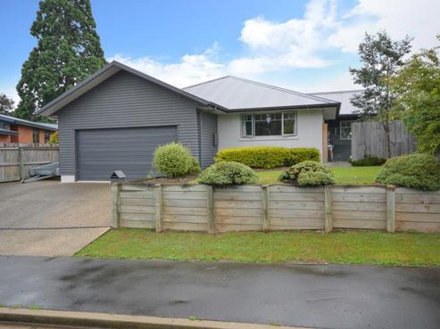 9 Saint James Place, Fairfield