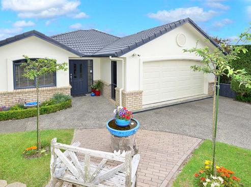 8 Brampton Road, Snells Beach