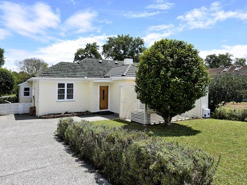 22 Pasadena Avenue, Point Chevalier