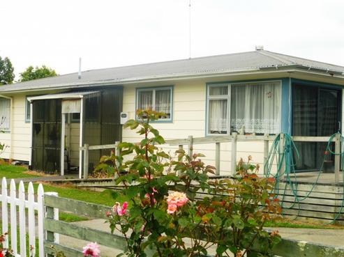 1 School Road, Benneydale