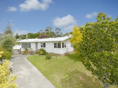 13 Kirby Street, Glendene