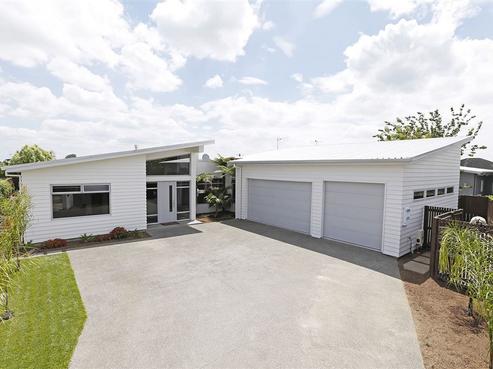 18 Shalimar Place, Huntington