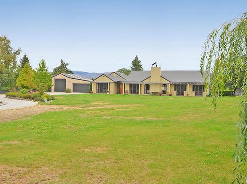 13 Bell Avenue, Cromwell