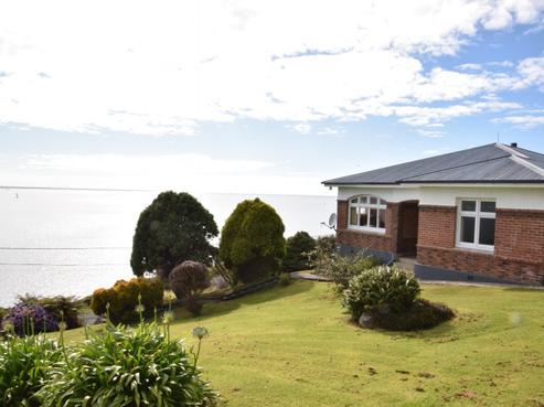 38 Marine Parade, Bluff