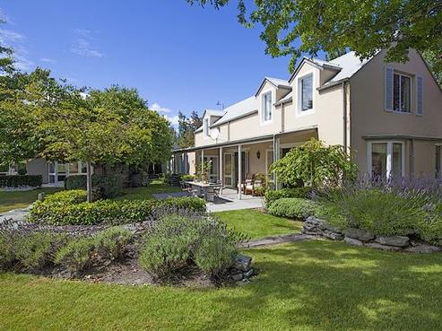 8 The Mews, Arrowtown