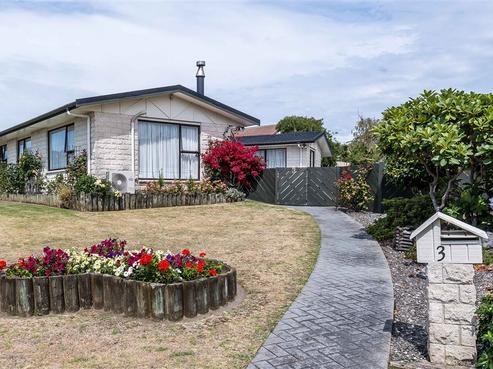 3 Pohutukawa Crescent, Raumati Beach