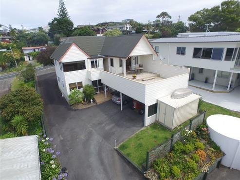 24 Surf Road, Stanmore Bay