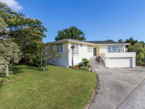 66 Uxbridge Road, Mellons Bay