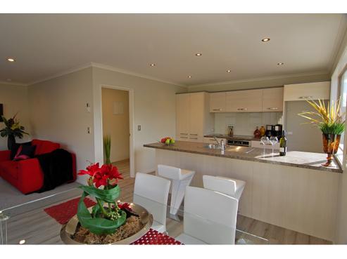 208 Annesbrook Drive, Wakatu