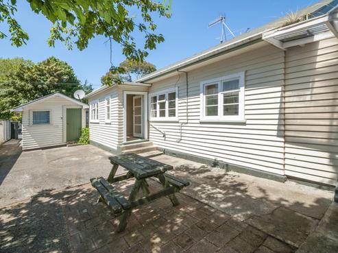 12 Norfolk Street, Belmont