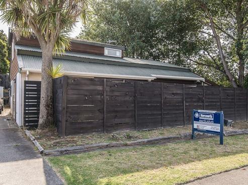 10 Victor Road, Raumati Beach