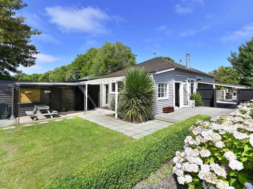 34 Forfar Street, Edgeware