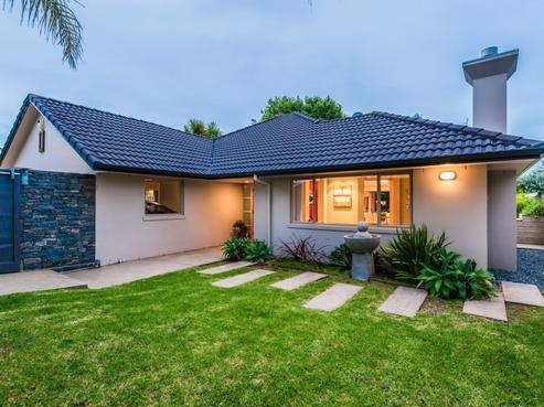 12 Wakatipu Street, Point Chevalier