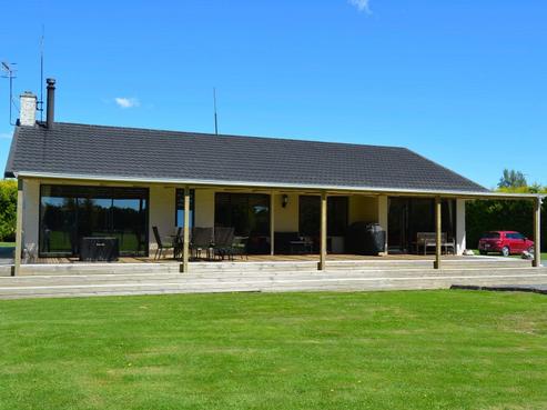 392 Lorne Dacre Road, Roslyn Bush