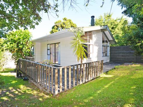 11A De Val Drive, Titirangi