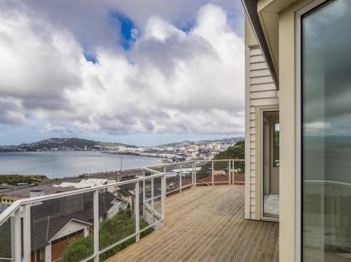 8 Sargeson Way, Kaiwharawhara