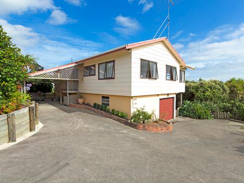 12B Little Barrier Avenue, Manly