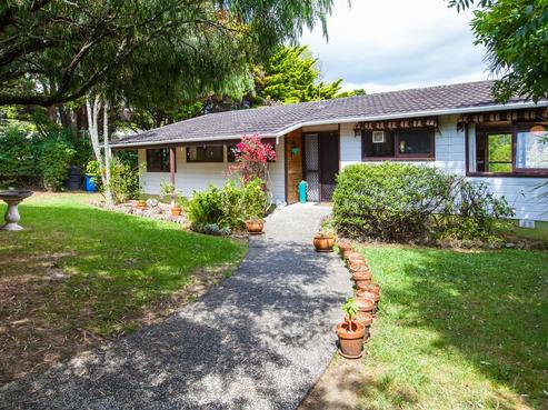 2 Mawson Avenue, Torbay