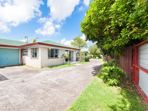 1/8 Tatua Place, Conifer Grove