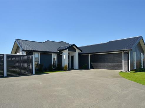 18 Huntingdon Drive, Fernside