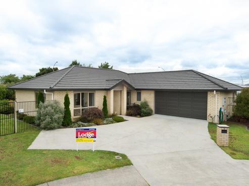 9 Hemsby Place, Rototuna North